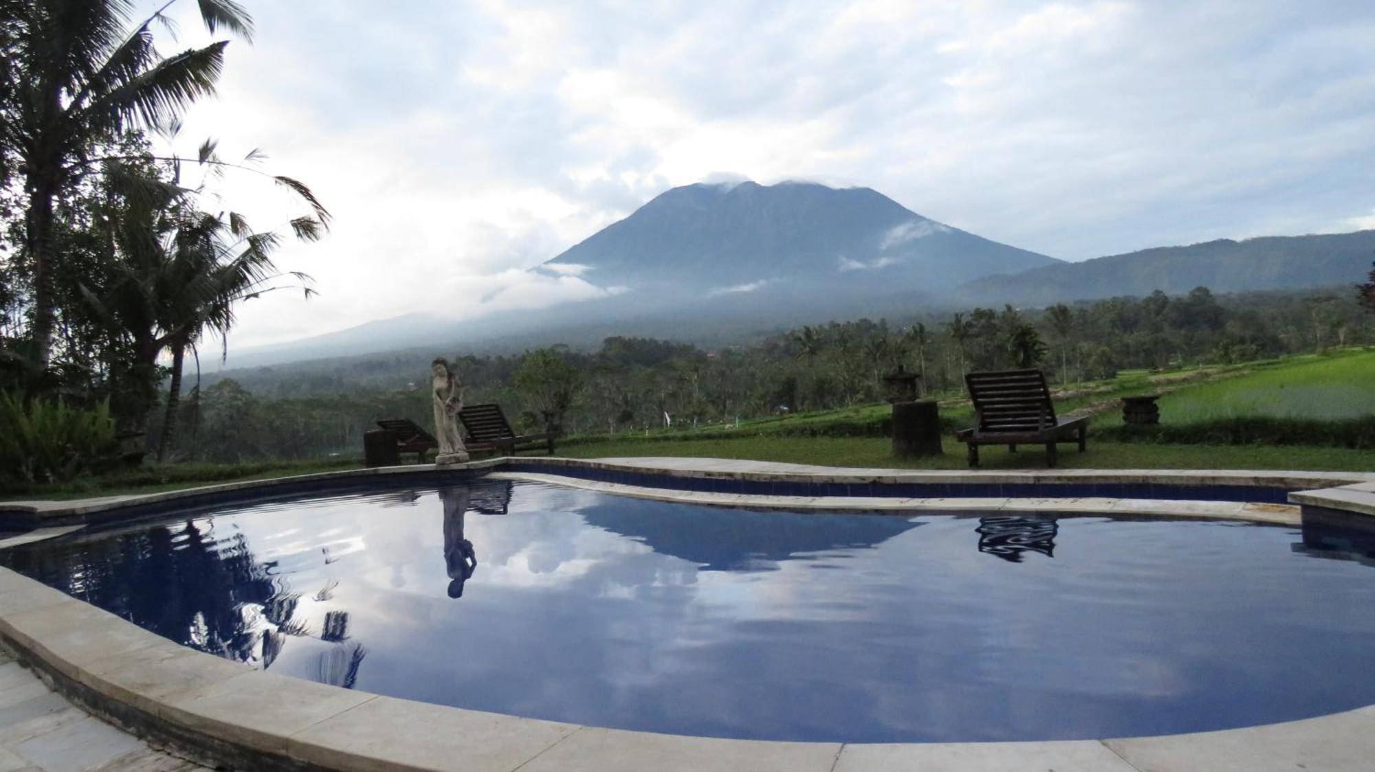Great Mountain Views Villa Resort Selat Eksteriør billede