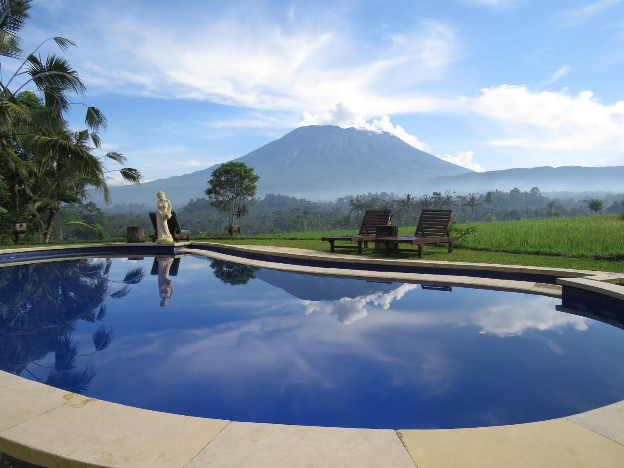 Great Mountain Views Villa Resort Selat Eksteriør billede
